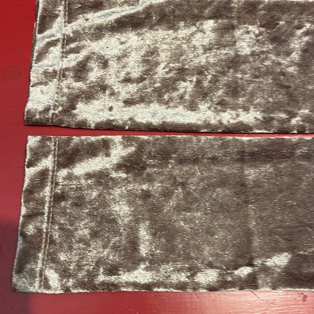 FREE: Velvety stretch velour Champagne Cream colored Socks - Picture 6 of 8